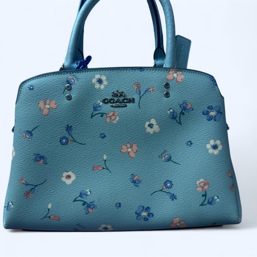 Coach small Lillie Carryall Purse 🤍🩱🌼